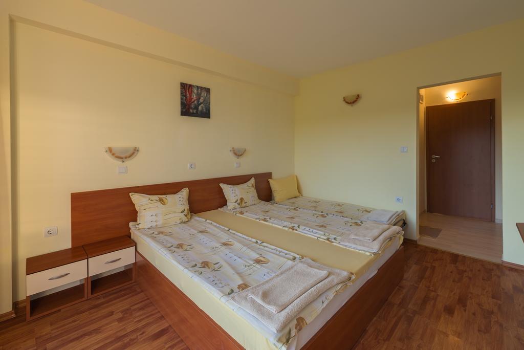 סינמורץ Family Hotel Dayana Beach מראה חיצוני תמונה