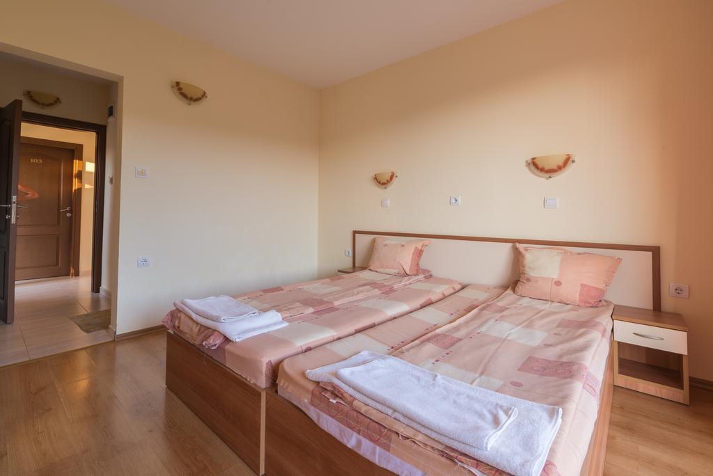 סינמורץ Family Hotel Dayana Beach מראה חיצוני תמונה