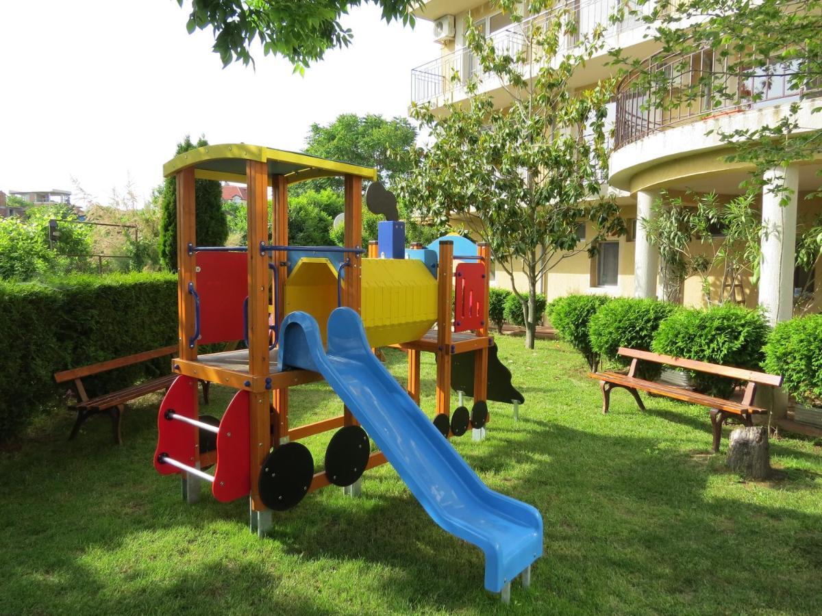 סינמורץ Family Hotel Dayana Beach מראה חיצוני תמונה